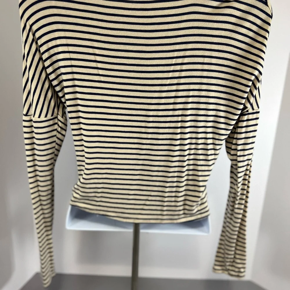 Pinc Cream And Black Stripped Woman’s Small Knot Button Up Top - Picture 3 of 8